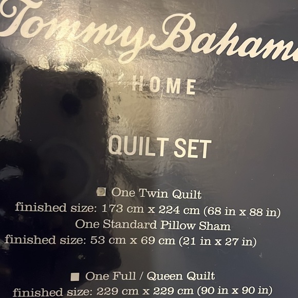 Tommy Bahama Solid Chevron Cotton Reversible White Quilt Set - Picture 4 of 4